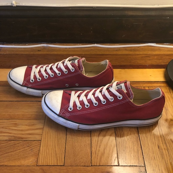 Low Top Converse - Picture 3 of 8